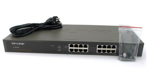Switch TP-LINK TL-SG1016D (16x 10/100/1000Mbps)