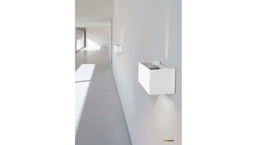 Kinkiet czarny z białym kloszem do przedpokoju z serii FARO K-4884 Kaja Lighting