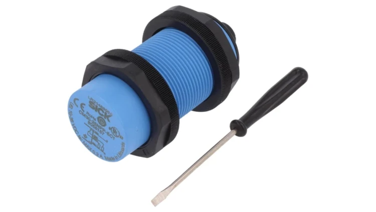 Czujnik pojemnościowy Zasięg: 3÷25mm PIN 4 CM30-25NPP-EC1