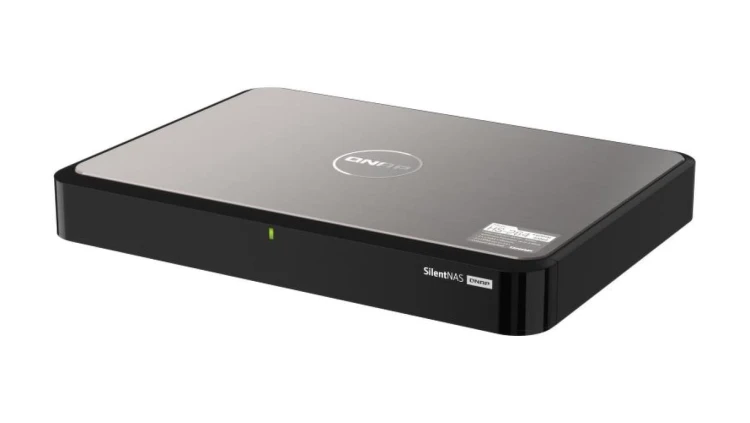 QNAP HS-264-8G 2-zatokowy bezwentylatorowy cichy serwer NAS, Intel, 8GB RAM, 2x 2,5GbE RJ45, Tower