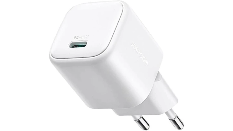 Ładowarka sieciowa Joyroom JR-TCG15 Mini 30W GaN USB-C biała