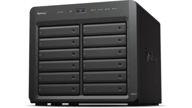 Synology DS2422+ 12-zatokowy serwer NAS, AMD Ryzen, 4GB RAM, 4x 1GbE RJ-45, Tower