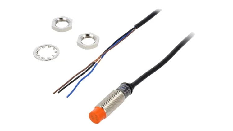 Czujnik indukcyjny o zasięgu 0...4mm, PNP / NO, 10...30VDC, M12, IP67 PR12-4DP