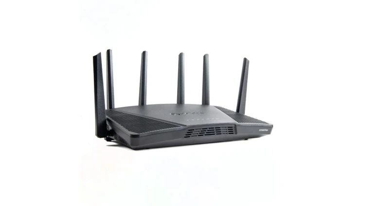 Synology RT6600ax trójzakresowy router mesh WiFi 6, 2.5 GbE RJ-45 Port, Dual WAN, 4x4 MIMO, VLAN