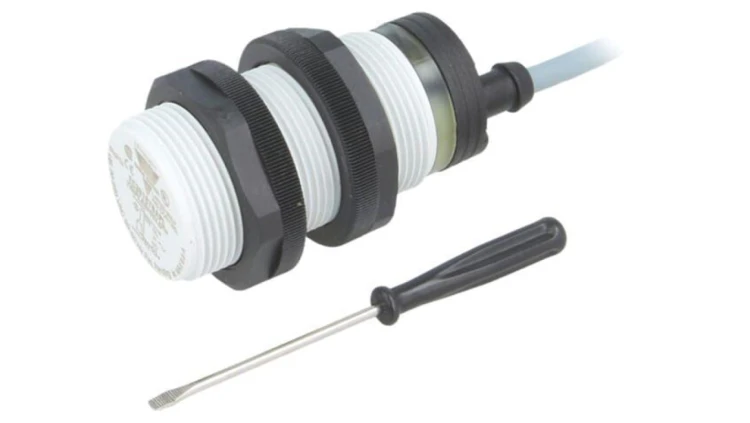 EC3016TBAPL Czujnik pojemnościowy, Zasięg: 2÷16mm, 20÷250VAC, Output: SCR, EC