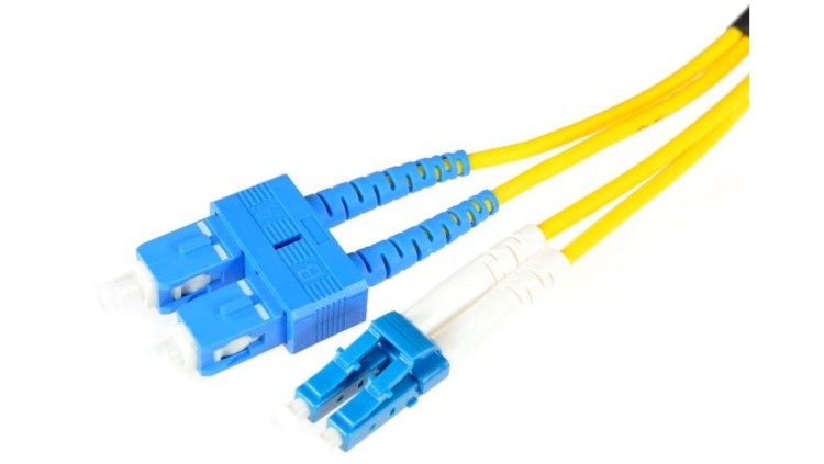 PATCHCORD ŚWIATŁOWODOWY SM SC/UPC-LC/UPC DUPLEX 2m