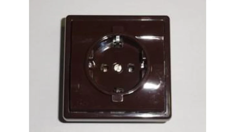 Gniazdo elektryczne p/t z uziem. Schuko GWP-140G