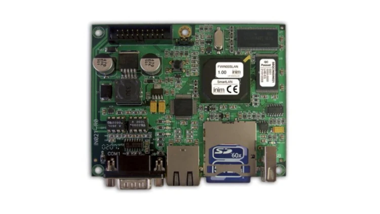 Karta sieciowa Ethernet do sieci LAN protokół TCP/IP programowanie SmartLEAGUE INIM SmartLAN/SF
