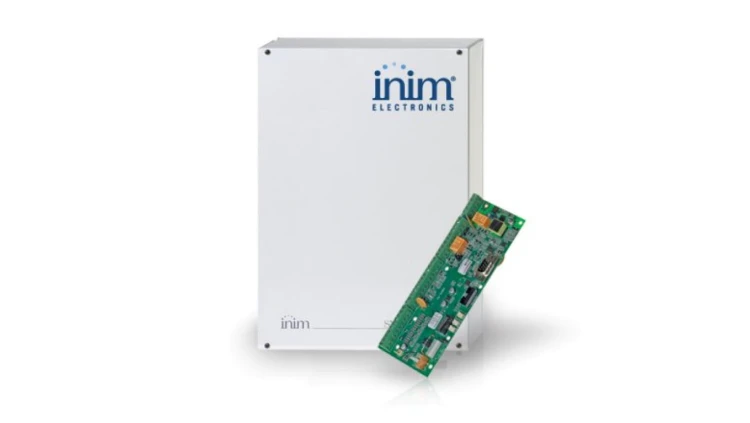 Centrala do 100 linii lub 50 wyjść,zasilacz 3,7A, obudowa na akumulator 7Ah/12V, GRADE 3 SMART LIVING 1050 BOX GRADE 3