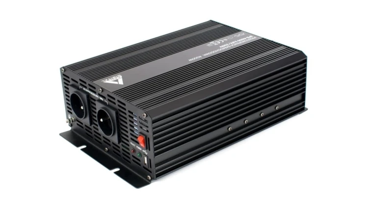 Samochodowa przetwornica napięcia 12 VDC / 230 VAC IPS-4000 4000W