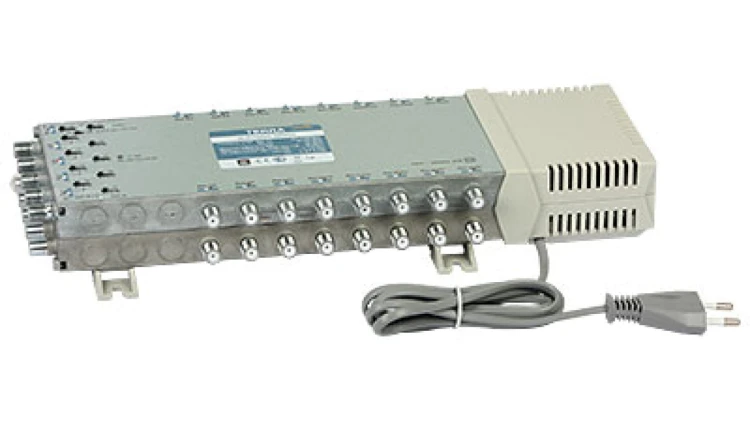 Multiswitch MR-932L TERRA klasa A, 9-wejściowy, 32-wyjściowy z aktywną naziemną