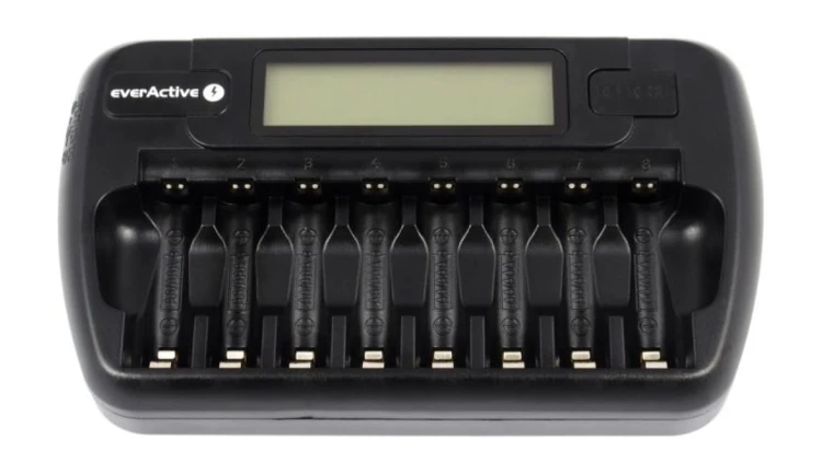 EVERACTIVE ŁADOWARKA PROCESOROWA AAA/AA, 8 W PEŁNI NIEZALEŻNYCH KANAŁÓW, ŁADOWANIE, ODŚWIEŻANIE, ADAPTER 12V W ZEST. NC-800