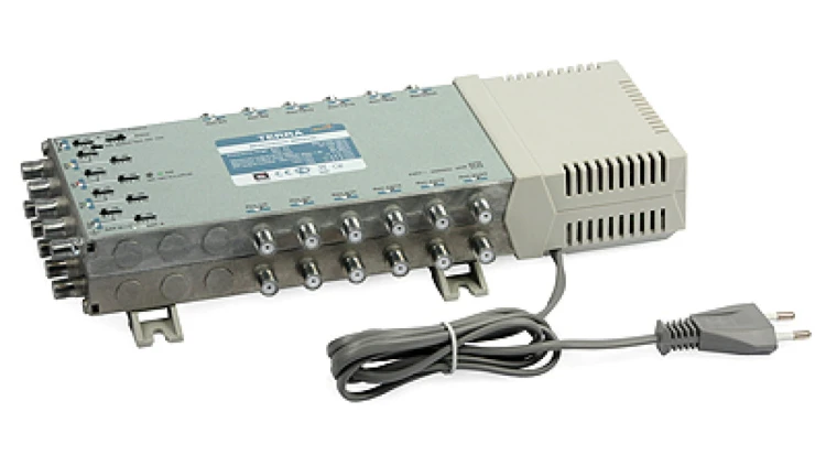 Multiswitch MR-924L TERRA klasa A, 9-wejściowy, 24-wyjściowy z aktywną naziemną