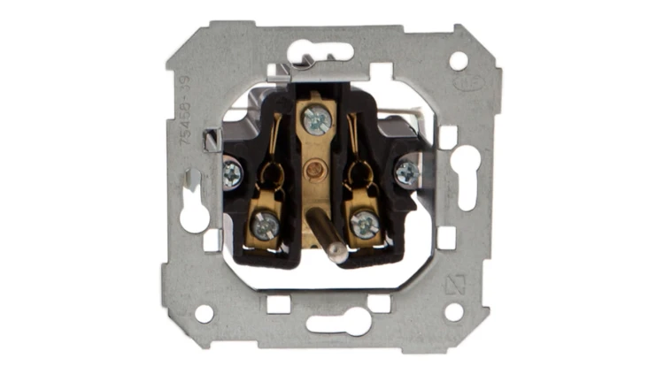 Simon 82 Gniazdo pojedyncze z/u 16A mechanizm 75458-39 TSI-75458-39