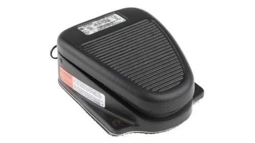 Przełącznik nożny Clipper IP20 Konstrukcja o średniej wytrzymałości Zatrzaskowy Żeliwo, SP-CO 20 A przy 125 V AC 250V