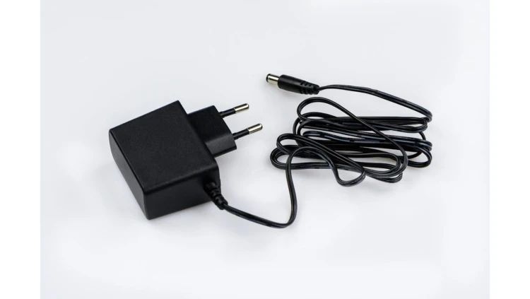 Zasilacz impulsowy 15V 1A 15W wtyk 2,1x5,5 mm PRO1515W2E