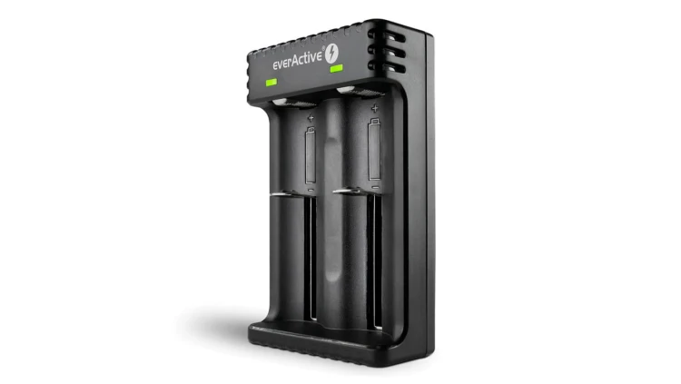 EVERACTIVE ŁADOWARKA DO AKUMULATORKÓW CYLINDRYCZNYCH LI-ION LC200