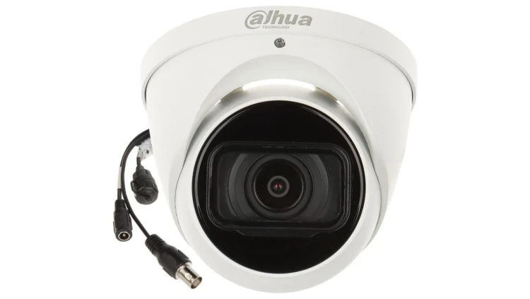 Kamera HDCVI 2 1/2,8 2 Mpx CMOS, 25/30 kl./s @ 1080P, Starlight, 120 dB true WDR, ICR, OSD, obiektyw motozoom 2,7 - 13,5 mm, IR