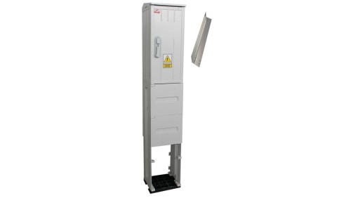 Rozdzielnica elektryczna, obudowa termoutwardzalna na fundamencie z kątownikami typ OZ26x60+F