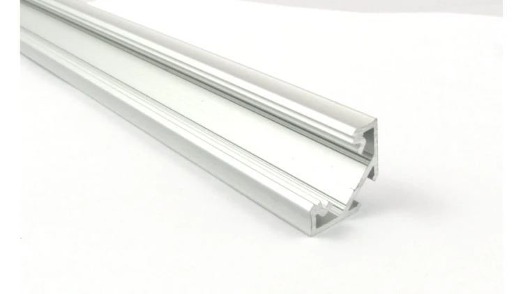 Profil aluminiowy LED C narożnikowy anoda. 2,02m