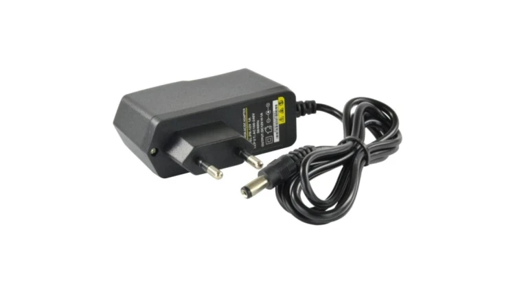 Zasilacz impulsowy 12V 1A 12W DC 2,1/5,5 wtyczkowy