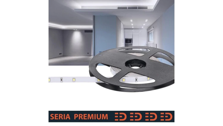 Taśma Premium 12V 30led 9000-10000K SMD2835 (100)