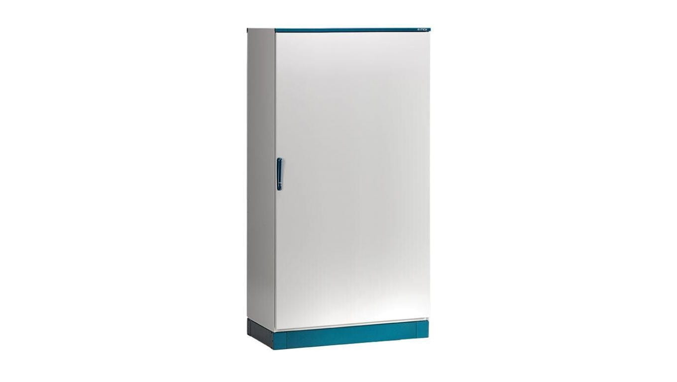 Szafa do magazynów energii 1800x1000x800mm z izolacją termiczną IP55